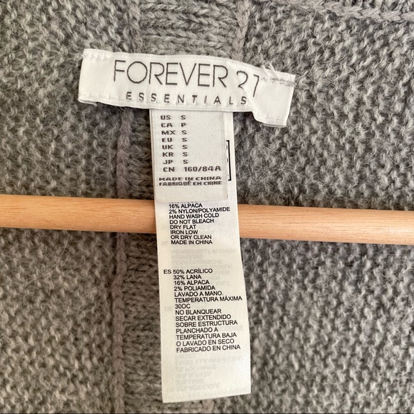 Cardigan - Picture 2 of 6